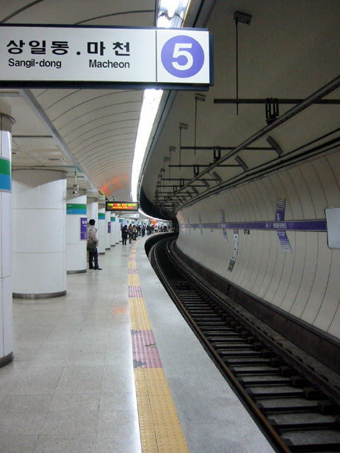 How to Use the Seoul Subway: A First-Time Visitor’s Guide